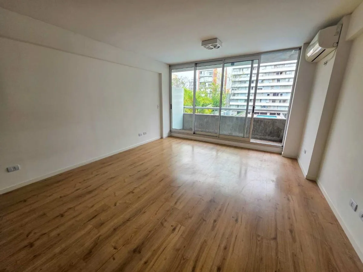 Kitnet em Colegiales com varanda e vista aberta