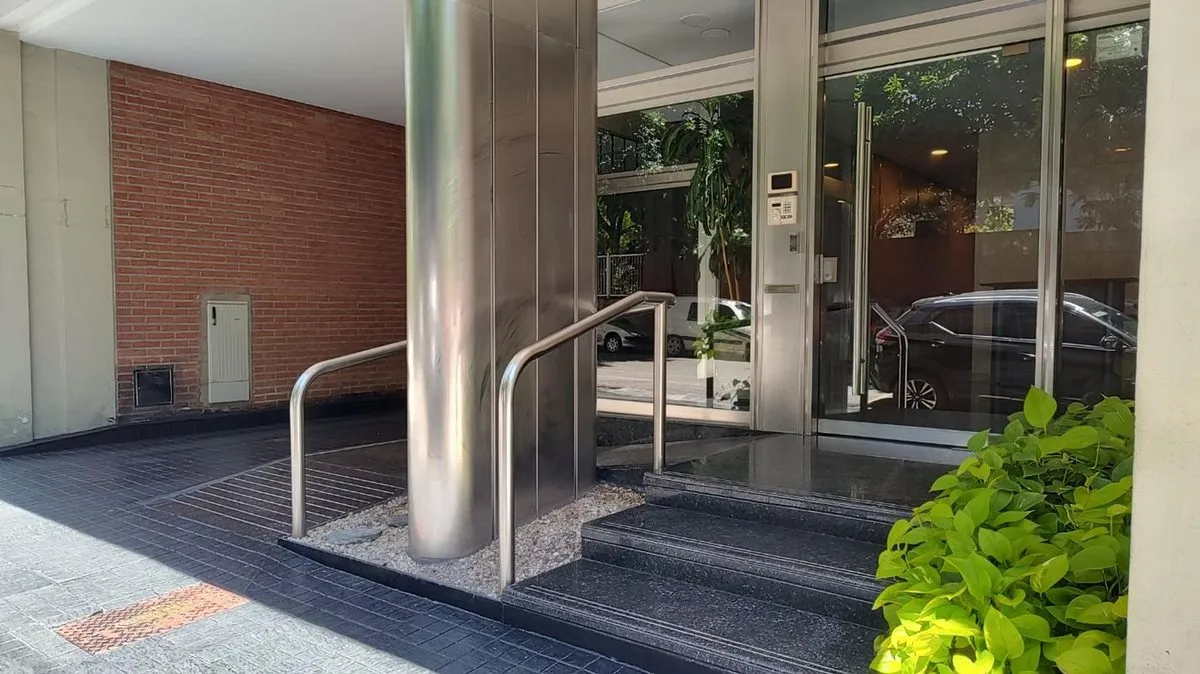 Kitnet de 31 m² com varanda no contrafrente em Palermo Chico
