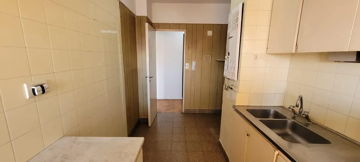 Departamento de 2 ambientes con balcón en San Cristóbal