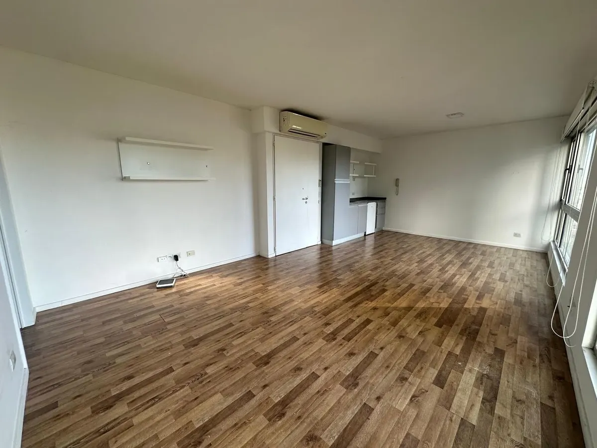Loft de 1 dormitório para alugar sem mobília em San Telmo