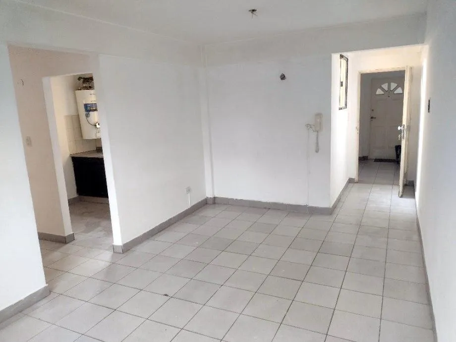 Departamento En Alquiler A 3 Cuadras De La Estación!