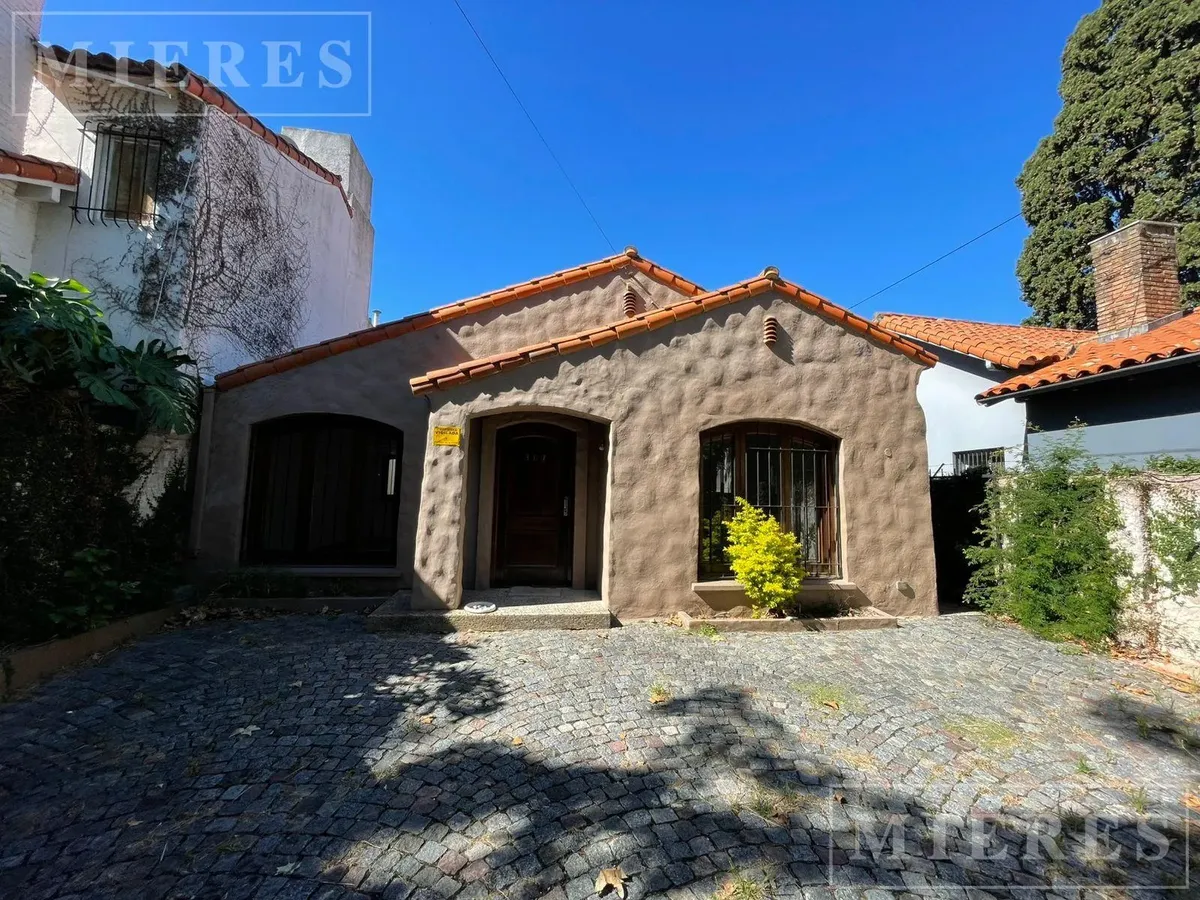 Квартира на одном уровне с 3 спальнями в Beccar