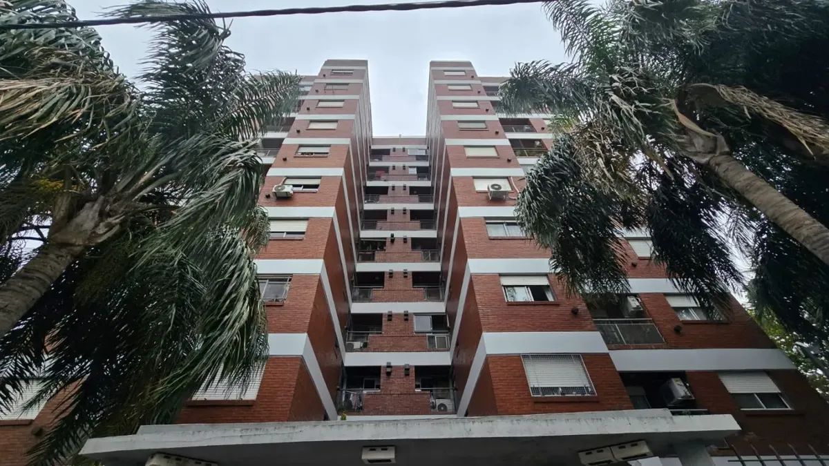 Two-room apartment with balcony in Ramos Mejía
