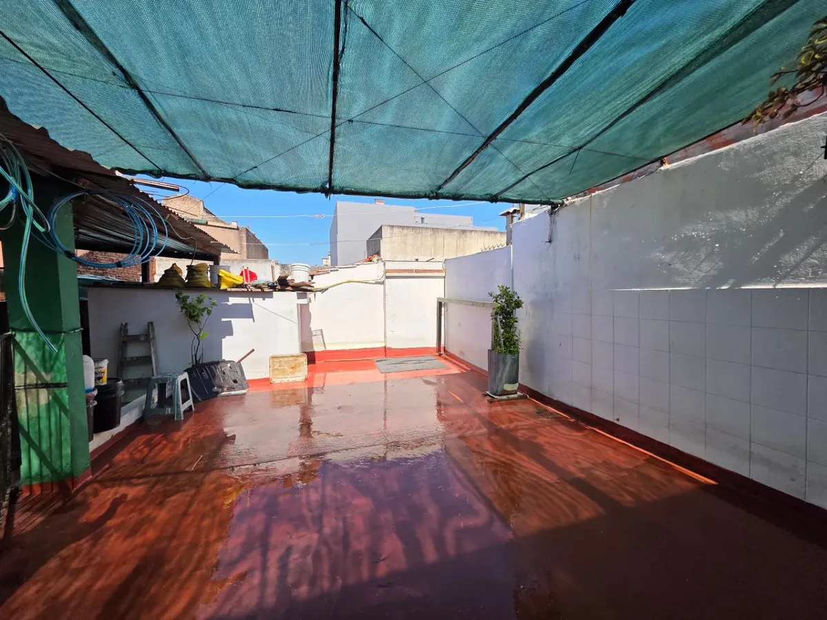 PH apartment with terrace and grill in La Paternal