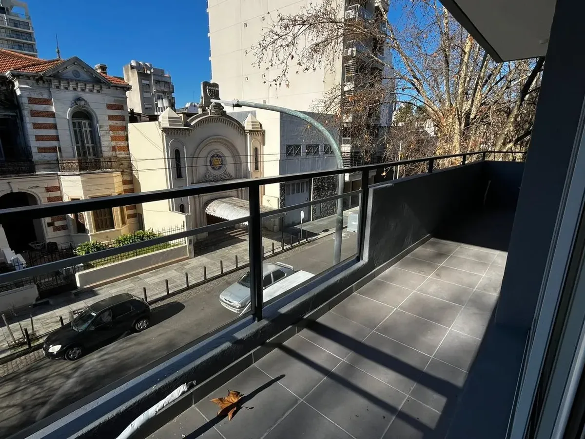 Departamento a estrenar de 3 ambientes con cochera en Floresta