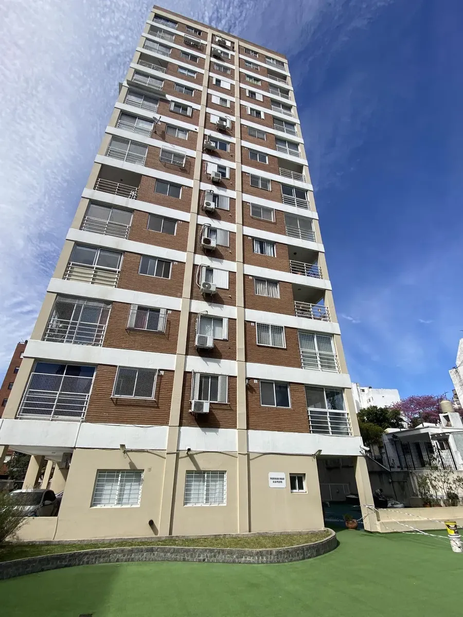 Apartamento de 2 ambientes com vaga fixa em Caballito