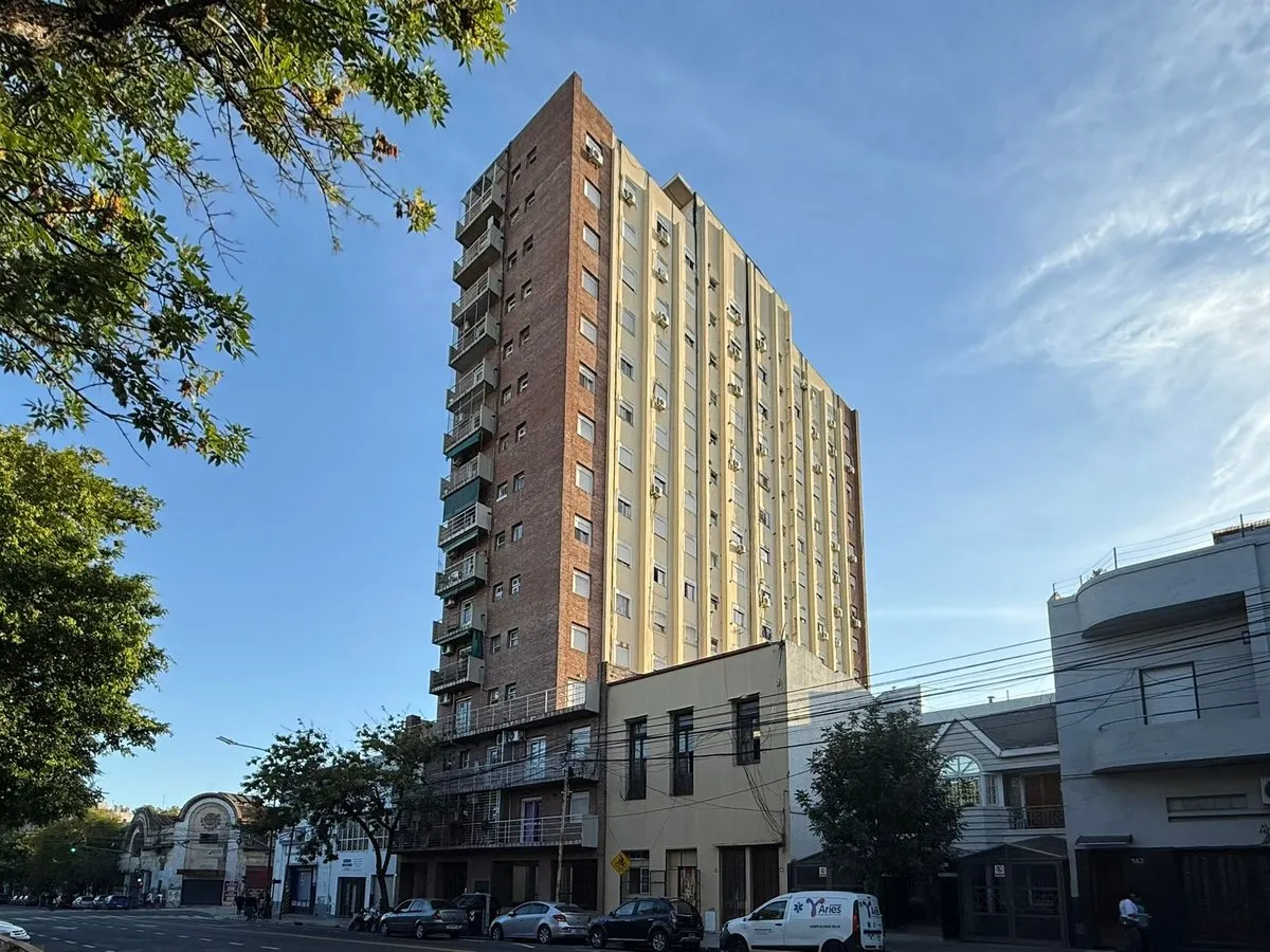 Departamento de 3 ambientes en Parque Patricios, piso 14