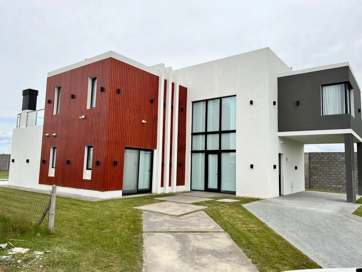 Casa de 5 quartos em Lagos de Canning, Esteban Echeverría