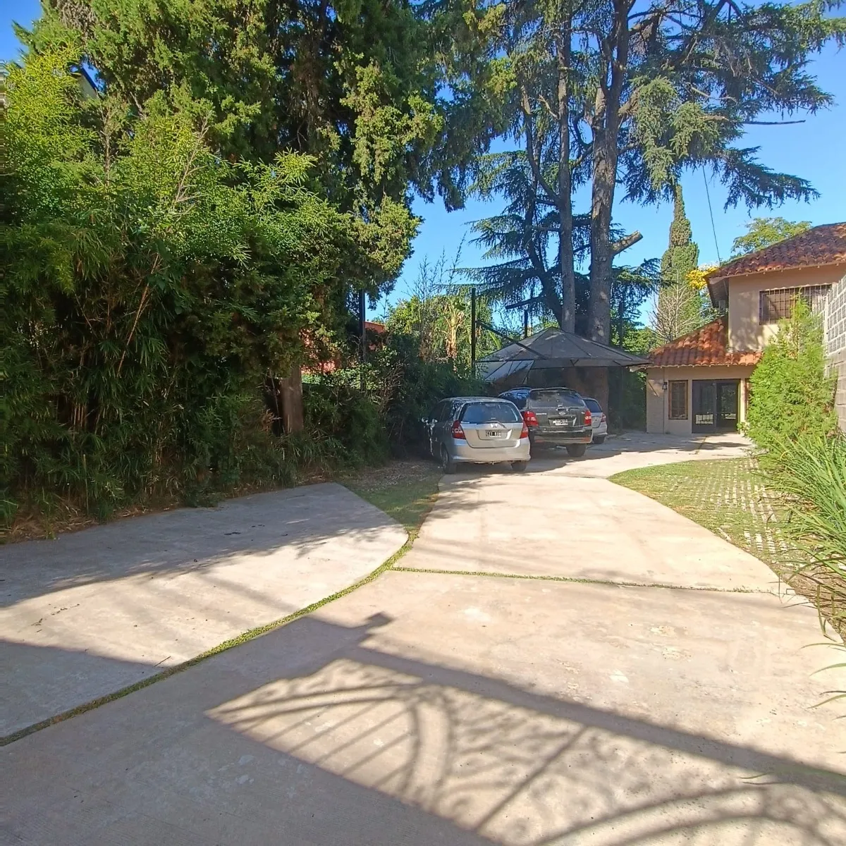 Аренда квартиры с 5 спальнями в Tigre