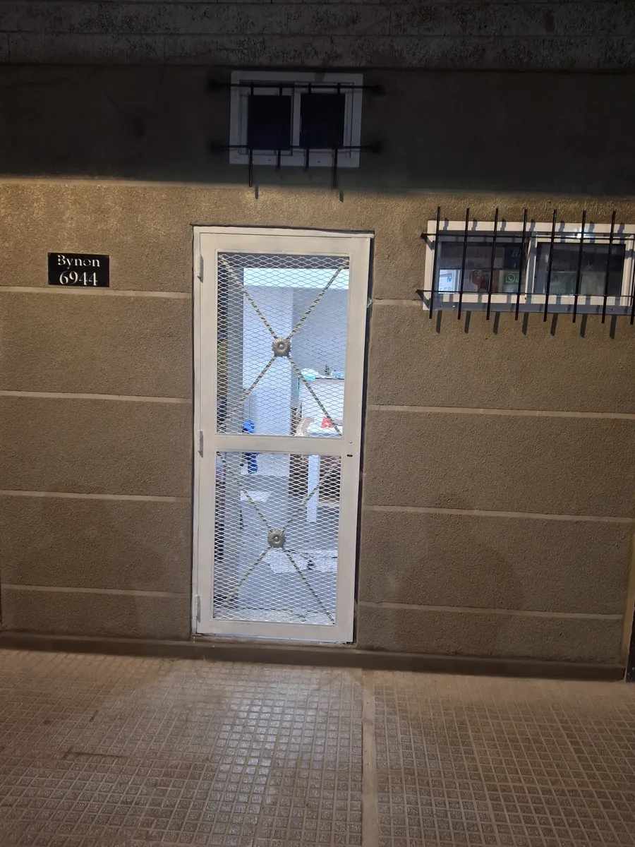 Квартира-студия в Liniers без коммунальных платежей здания