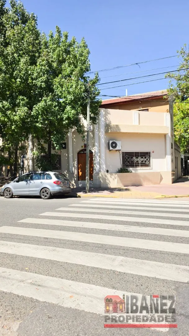 Аренда дома с 3 спальнями и террасой в Villa Devoto