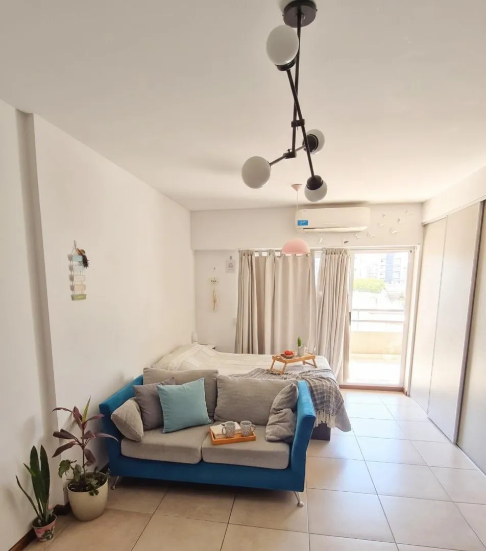 Furnished studio apartment with private terrace and grill in Colegiales