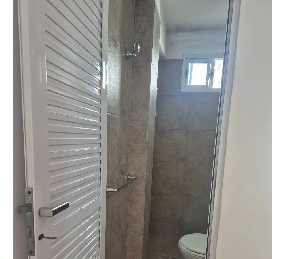 Apartamento de 2 ambientes (1 quarto) no térreo em Boedo