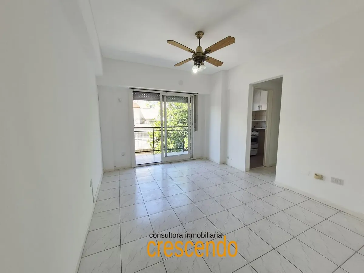 Departamento de 2 ambientes con balcón en La Paternal