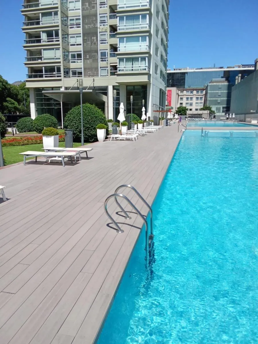 Квартира с 2 спальнями и парковочным местом в Puerto Madero Torre Le Parc