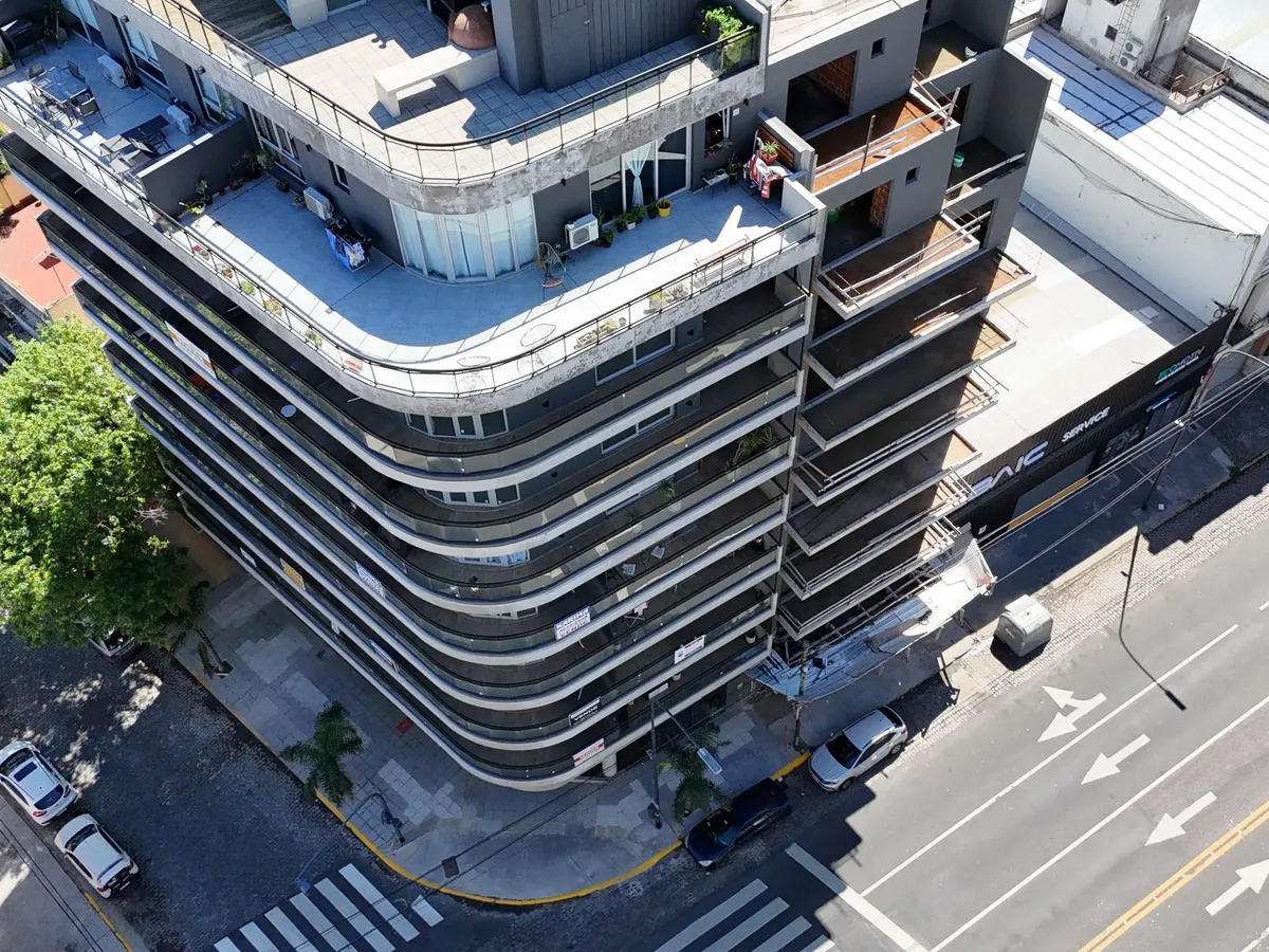 Brand-new studio apartment with balcony in Liniers