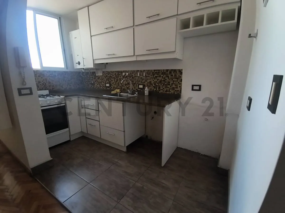 Apartamento de 2 ambientes com 1 quarto em Caballito