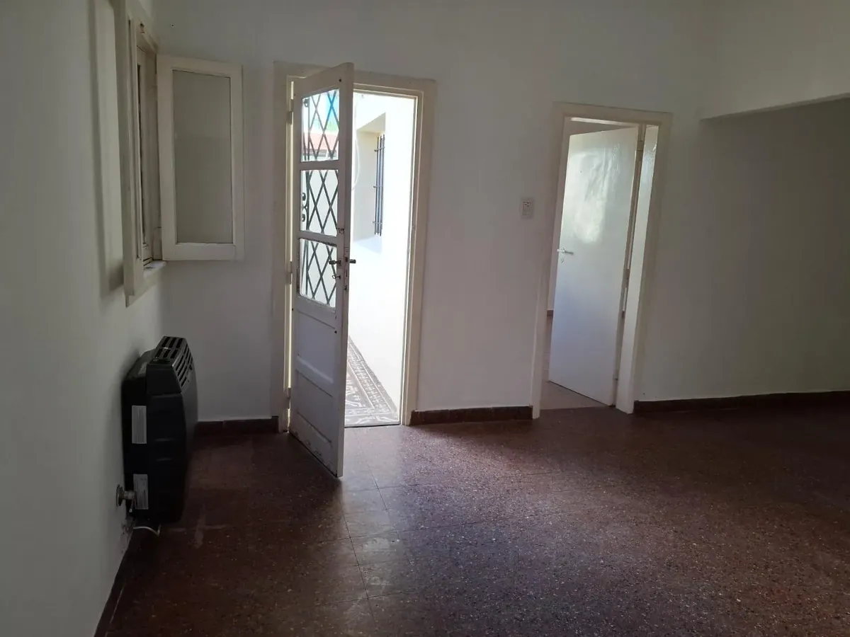 PH com 1 quarto, 2 1/2 ambientes com pátio e área de lavanderia em Vicente López