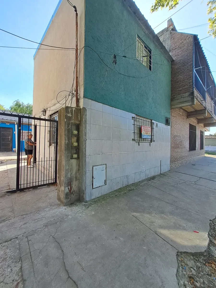 Apartamento de 1 dormitório em Esteban Echeverría