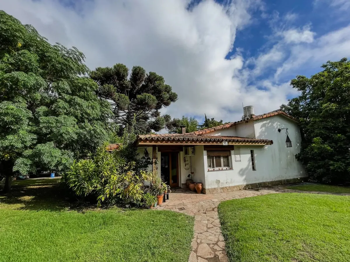 Четырёхспальная квартира в стиле шале в City Bell