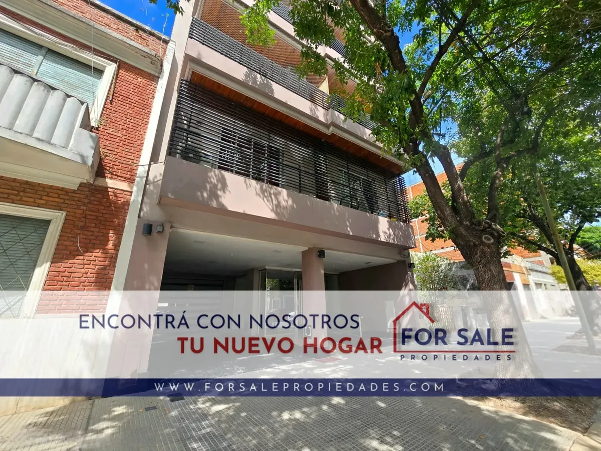 Monoambiente con balcón al contrafrente en Monte Castro con opción de cochera