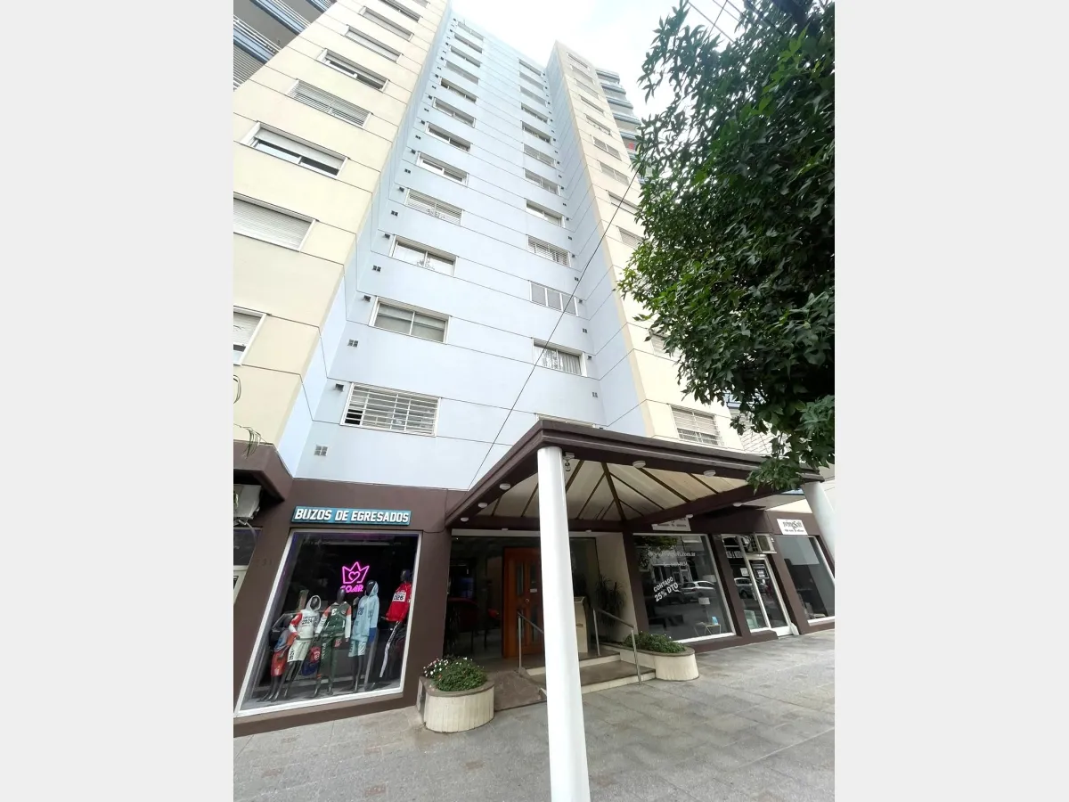 Two-room apartment with balcony in Ramos Mejía