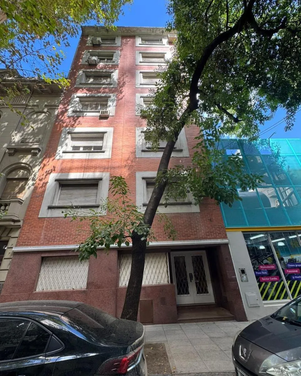 Apartamento duplex com jardim e área de churrasco em Flores