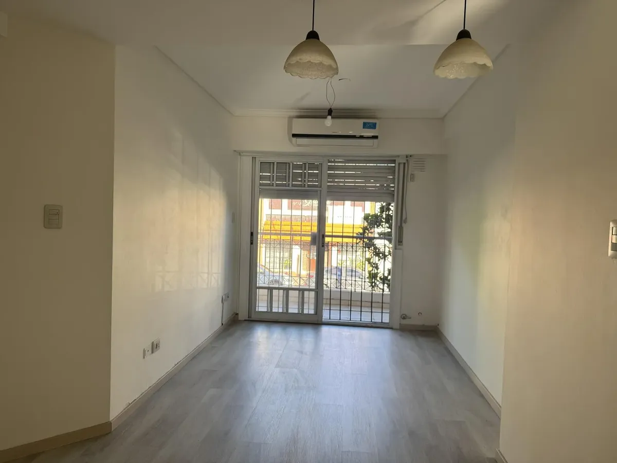 Departamento de 3 ambientes en Lomas de Zamora