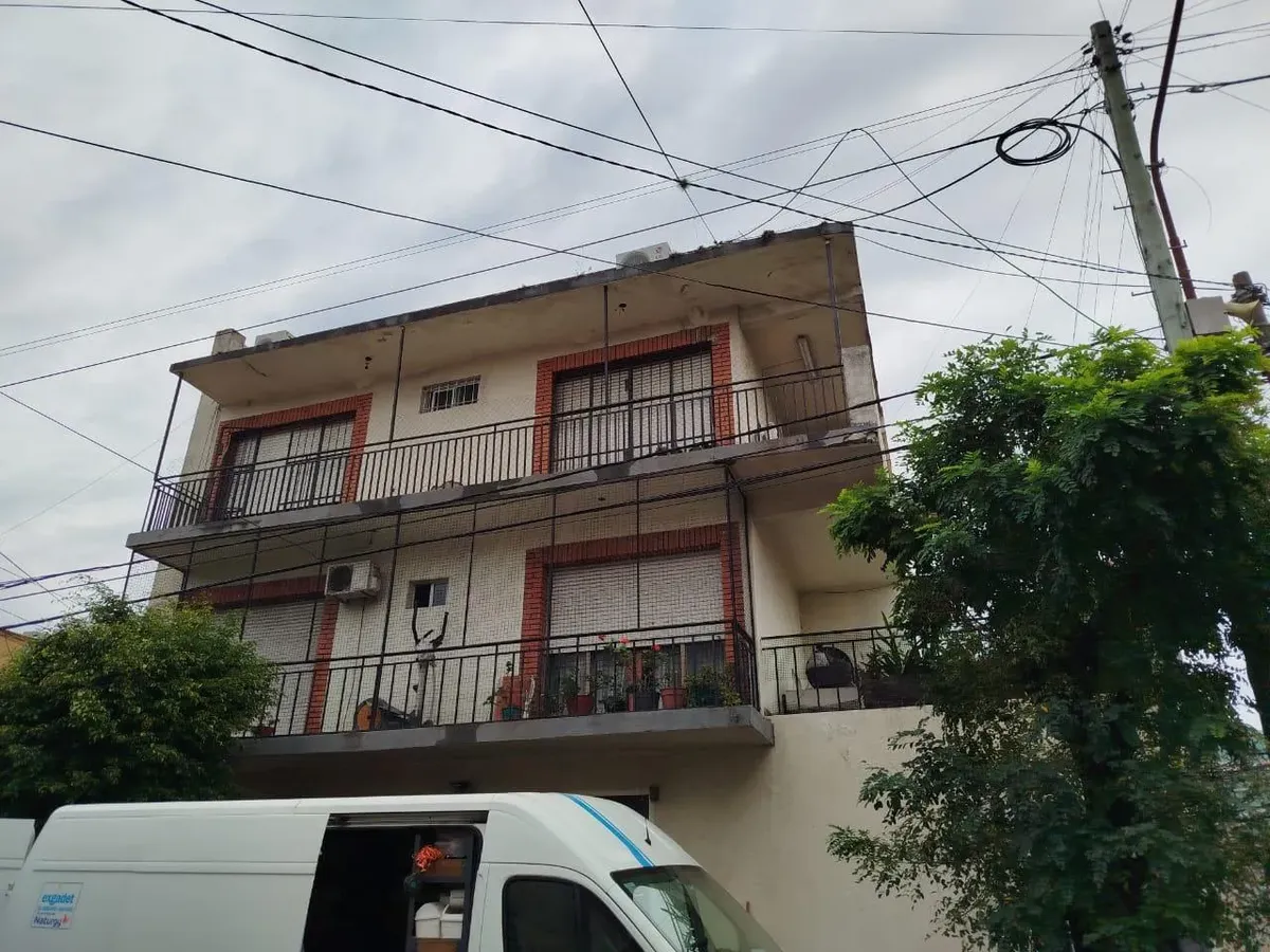 Departamento de 3 ambientes con cochera en Ramos Mejía