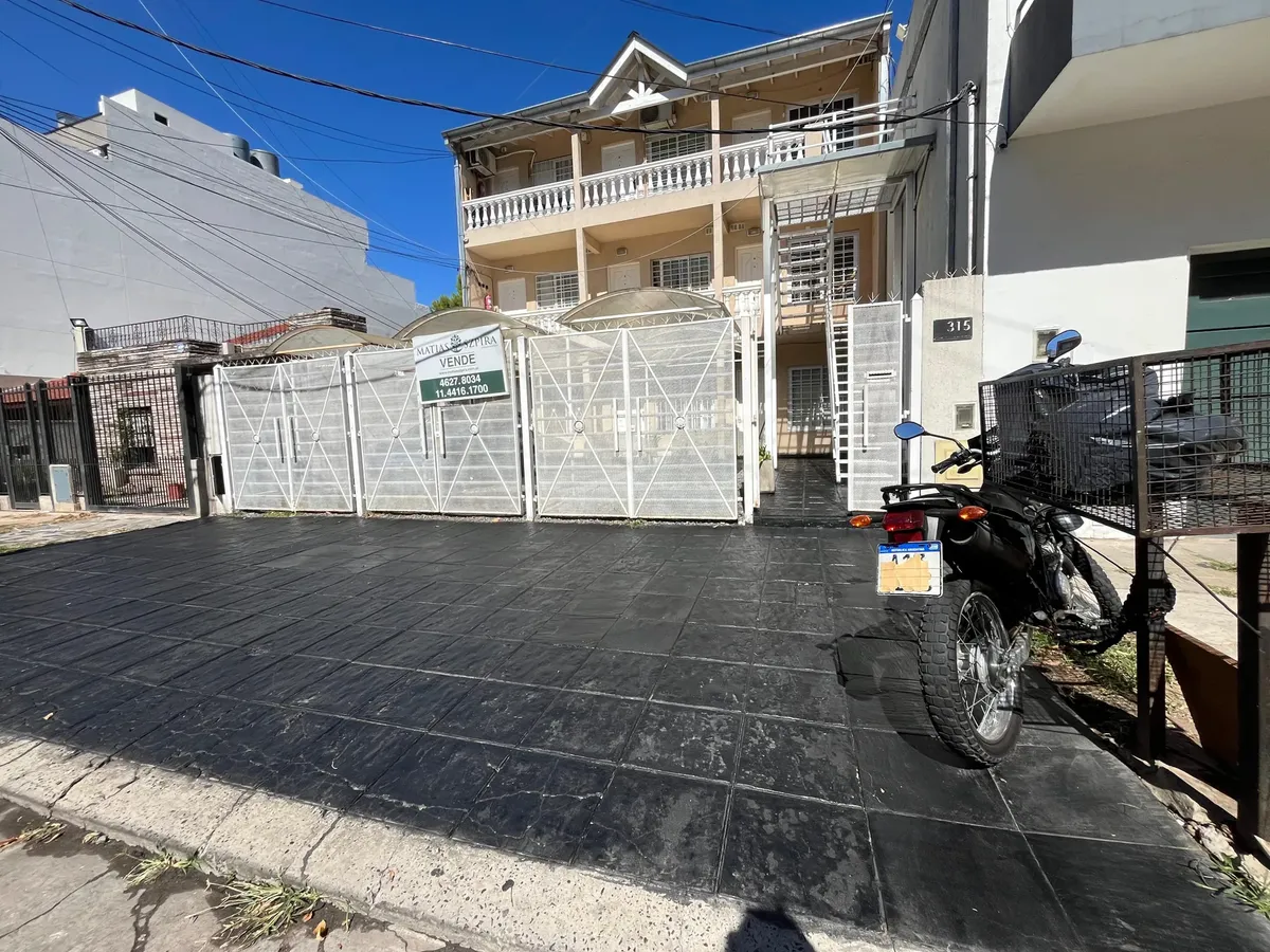 Departamento de 2 ambientes con balcón en Morón