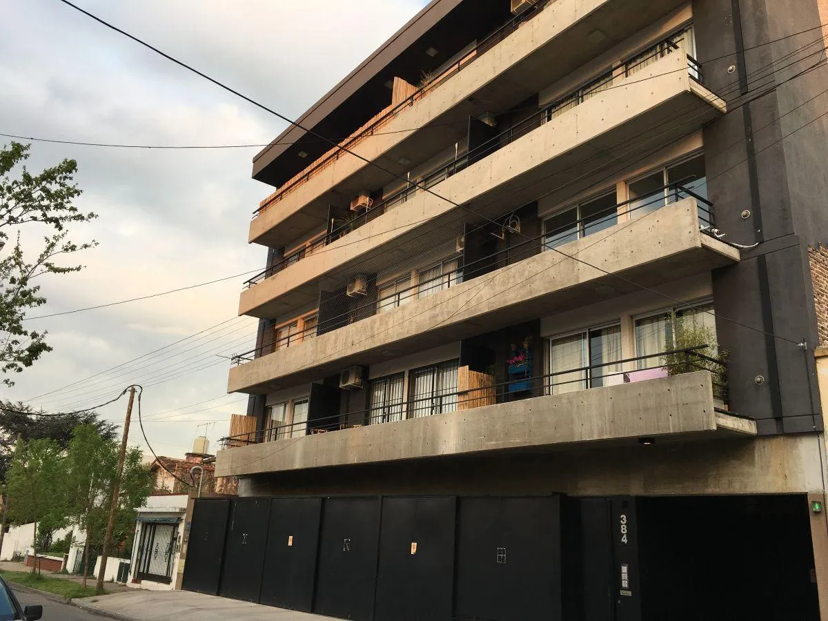 Departamento de 3 ambientes con 2 dormitorios en Tigre