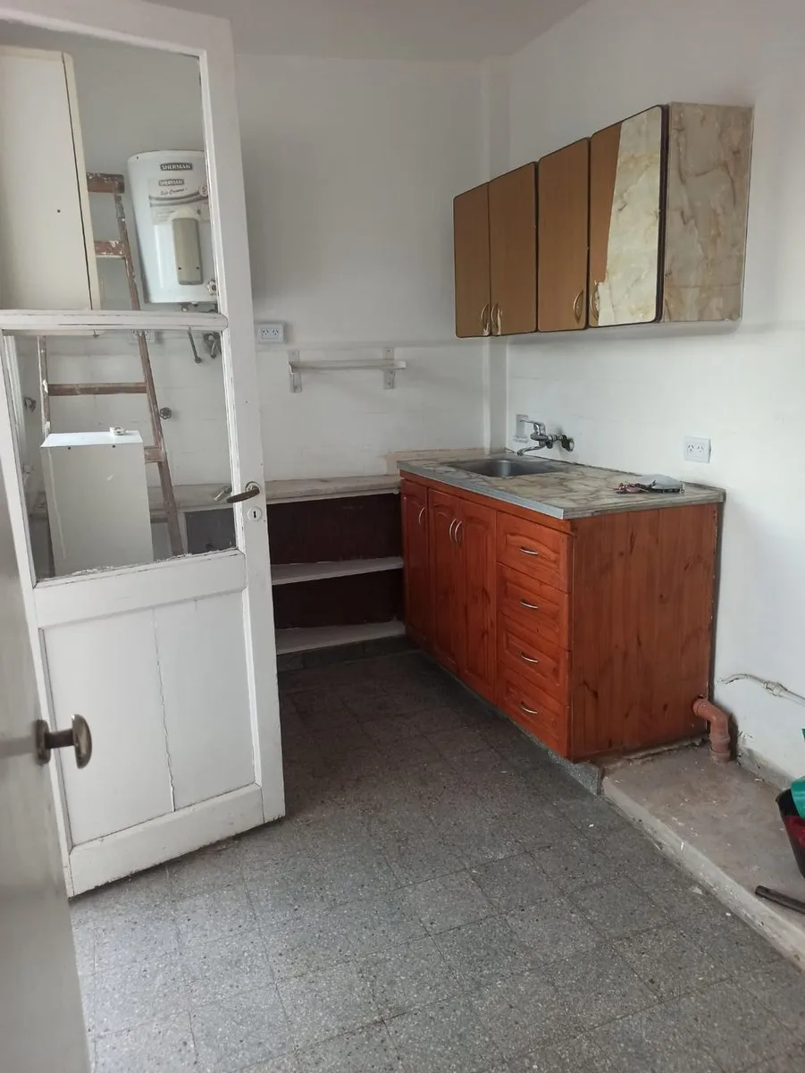 Apartamento de dois ambientes com varanda em Recoleta