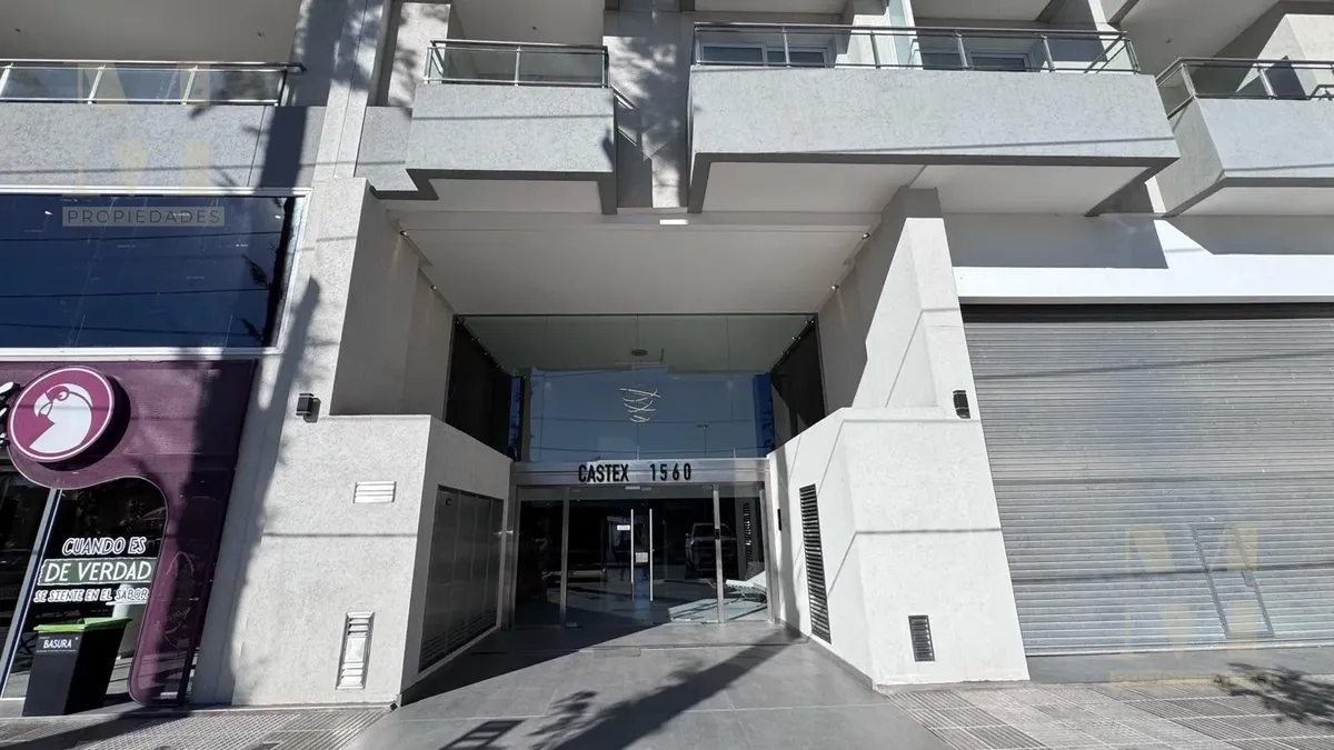 Apartamento de dois ambientes novo em Esteban Echeverría, Canning Center