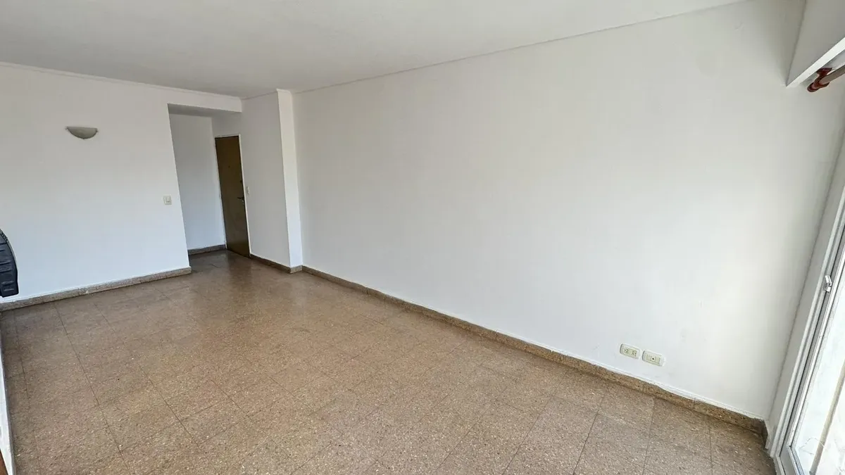 Apartamento de três ambientes com 2 dormitórios em Lanús Centro