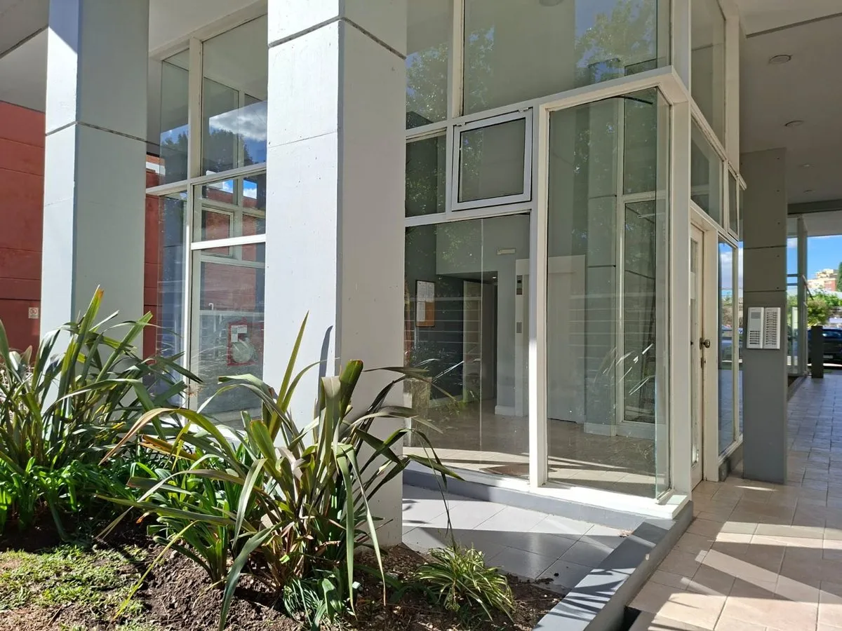 Двухкомнатная дуплекс-квартира с балконом и зоной гриля в Villa del Parque