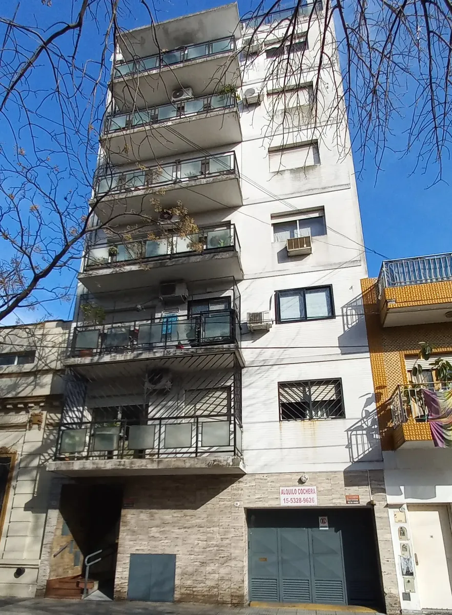 Apartamento de dois ambientes com 1 quarto em Villa Luro