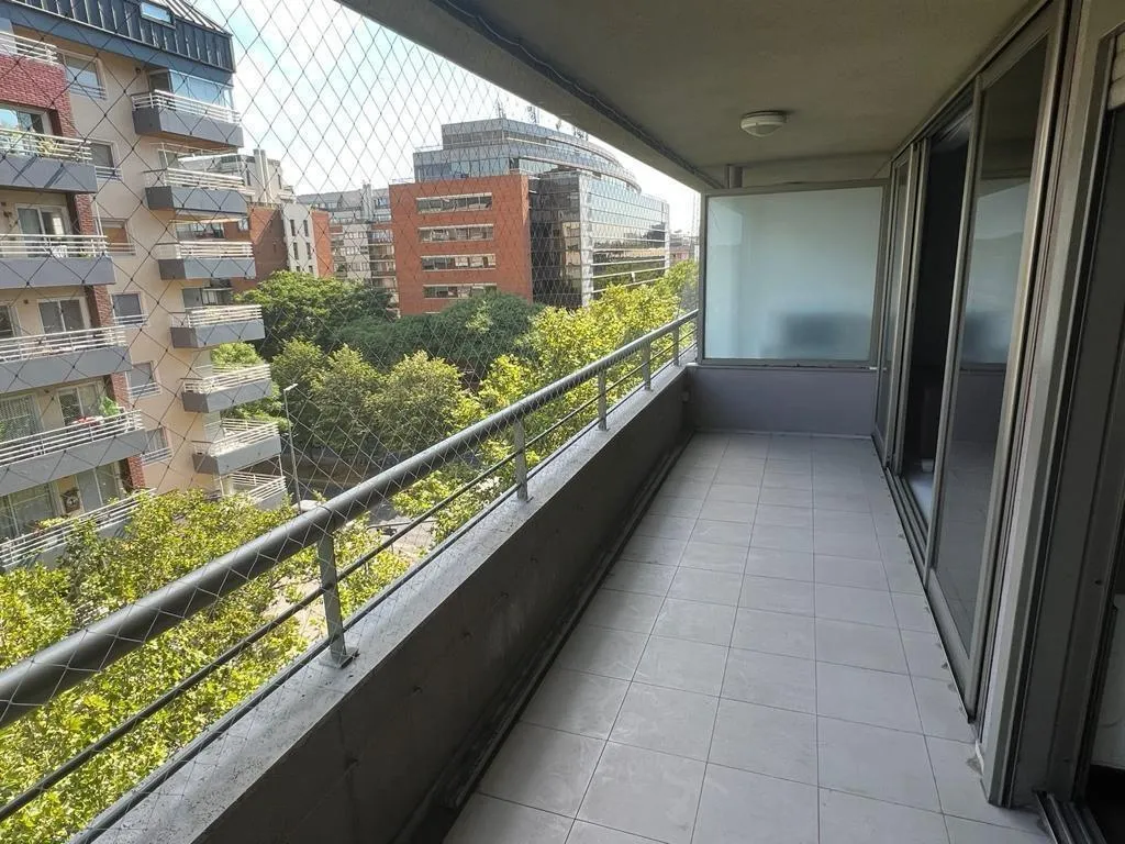 Квартира с 3 спальнями в Puerto Madero, Madero Plaza