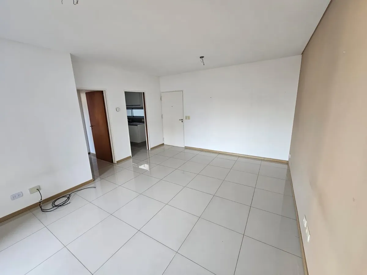 Semipiso de 2 ambientes con cochera en Núñez
