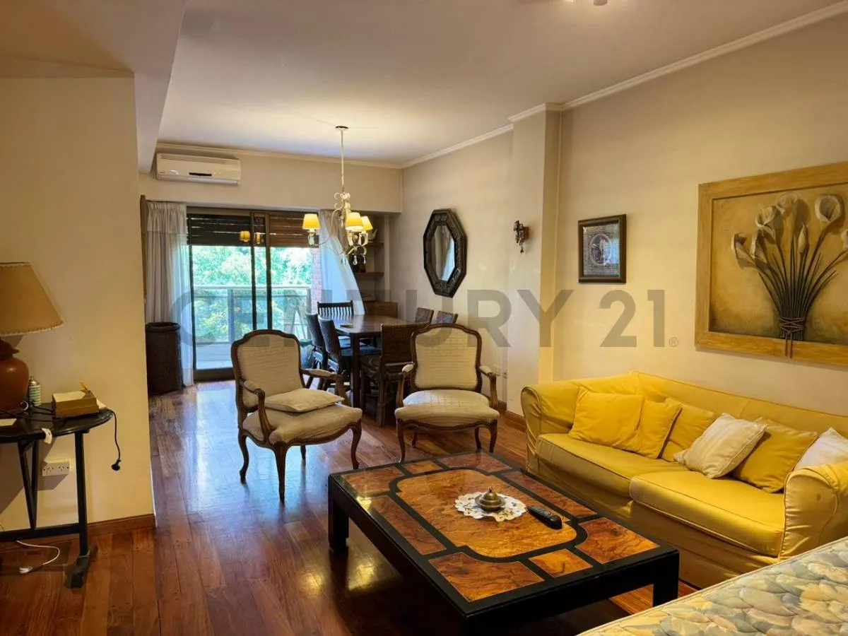 Apartamento mobiliado com 2 dormitórios em La Plata