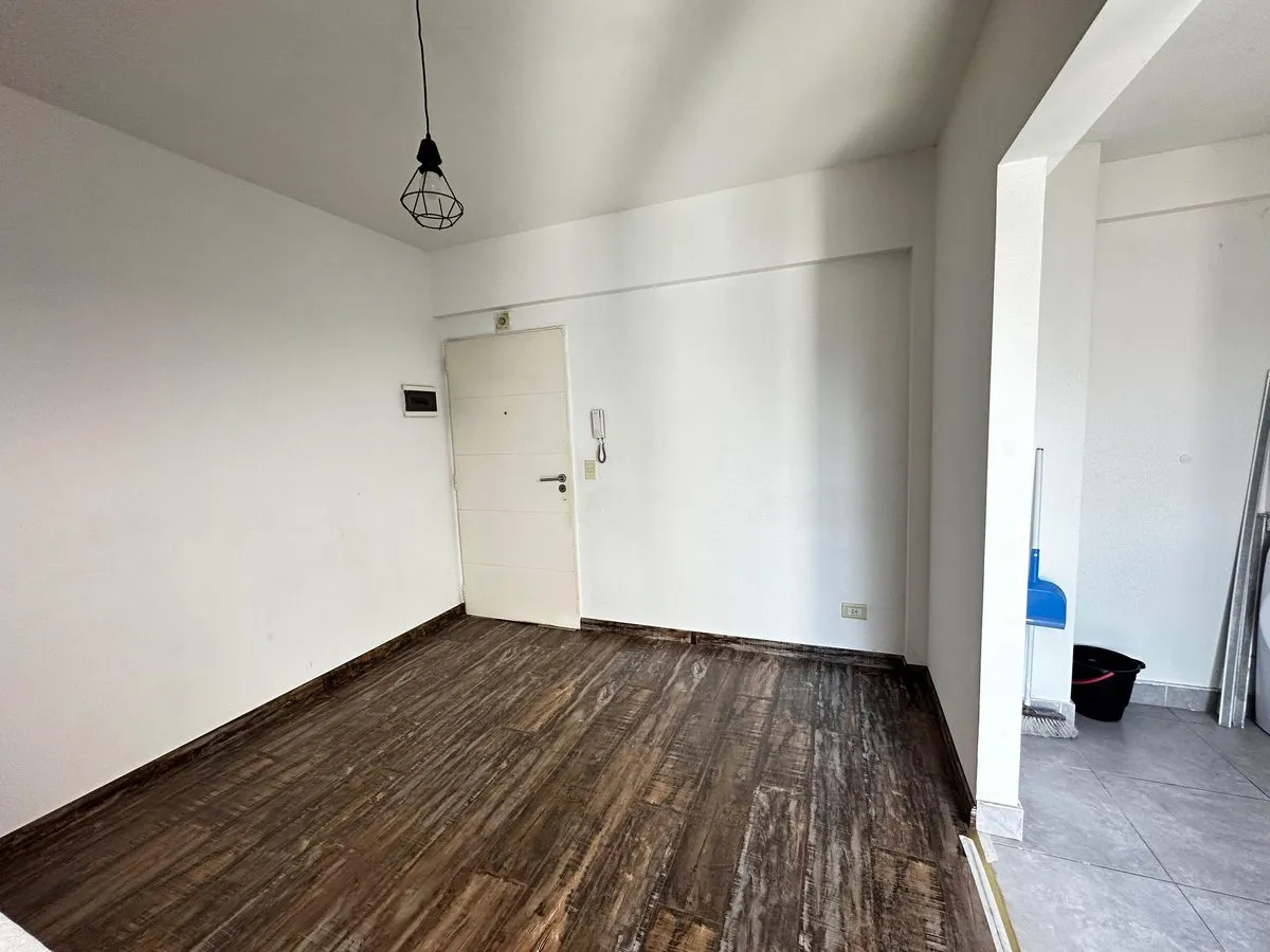 Apartamento de dois ambientes com vaga de garagem em Caballito