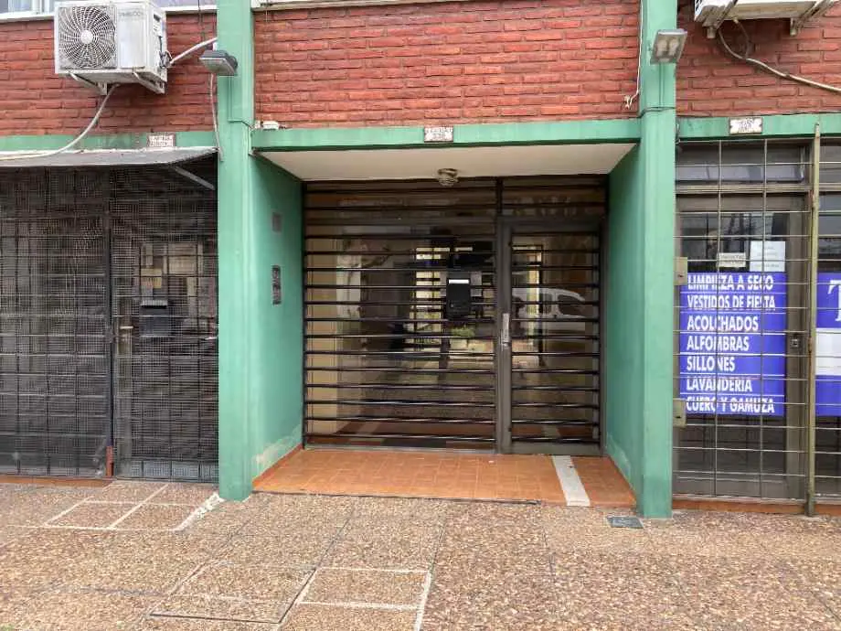 Departamento de 1 ambiente al frente en Wilde (Avellaneda)