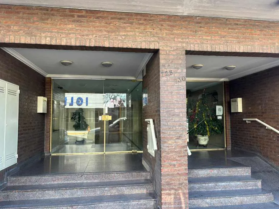 Квартира с 1 спальней в Quilmes Centro с парковочным местом в цокольном уровне
