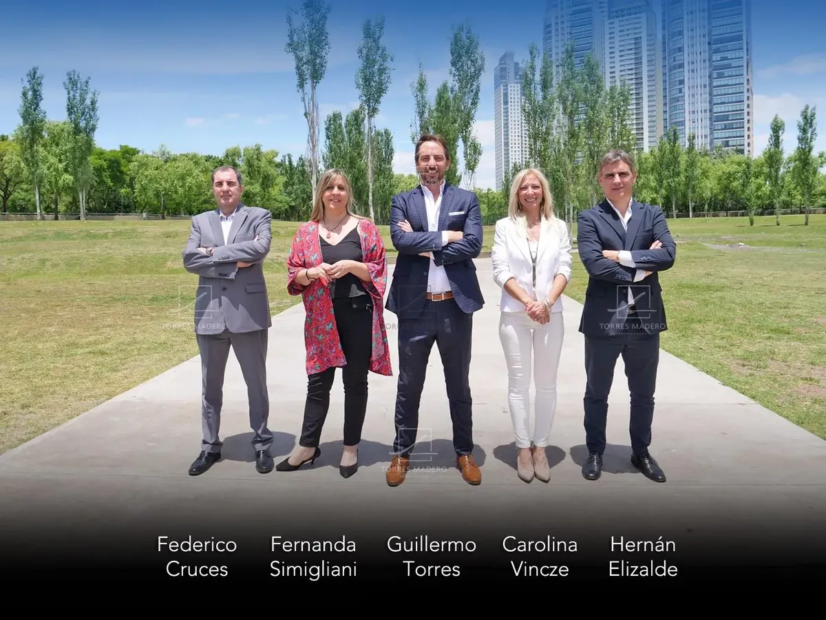 Трёхкомнатная квартира с 2 спальнями и парковочным местом в Puerto Madero