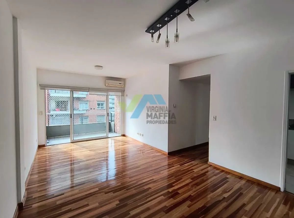 Three-room apartment with 2 bedrooms in Villa Urquiza