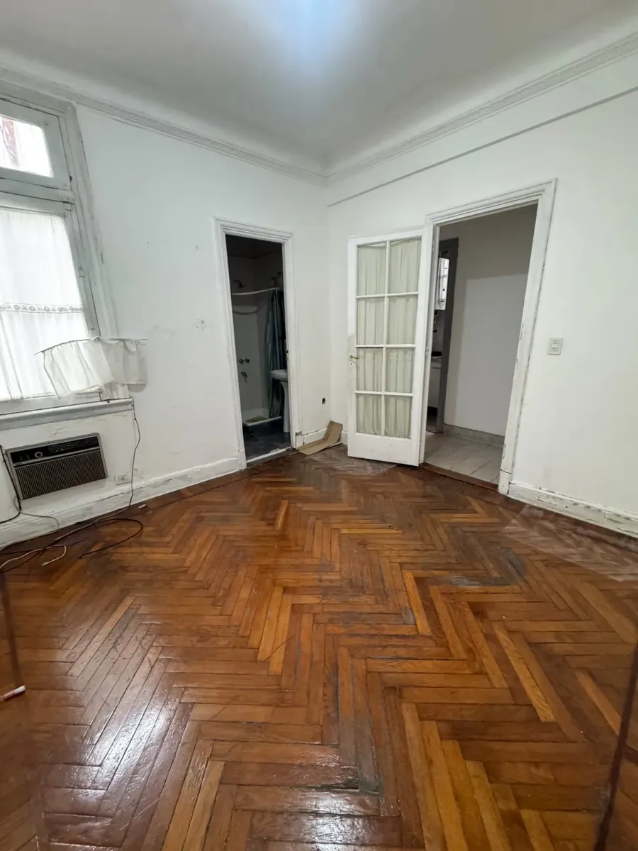 Apartamento de 5 ambientes sem mobília em Retiro
