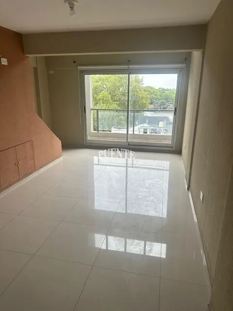 Duplex two-room apartment with balcony in Lomas de Zamora Oeste