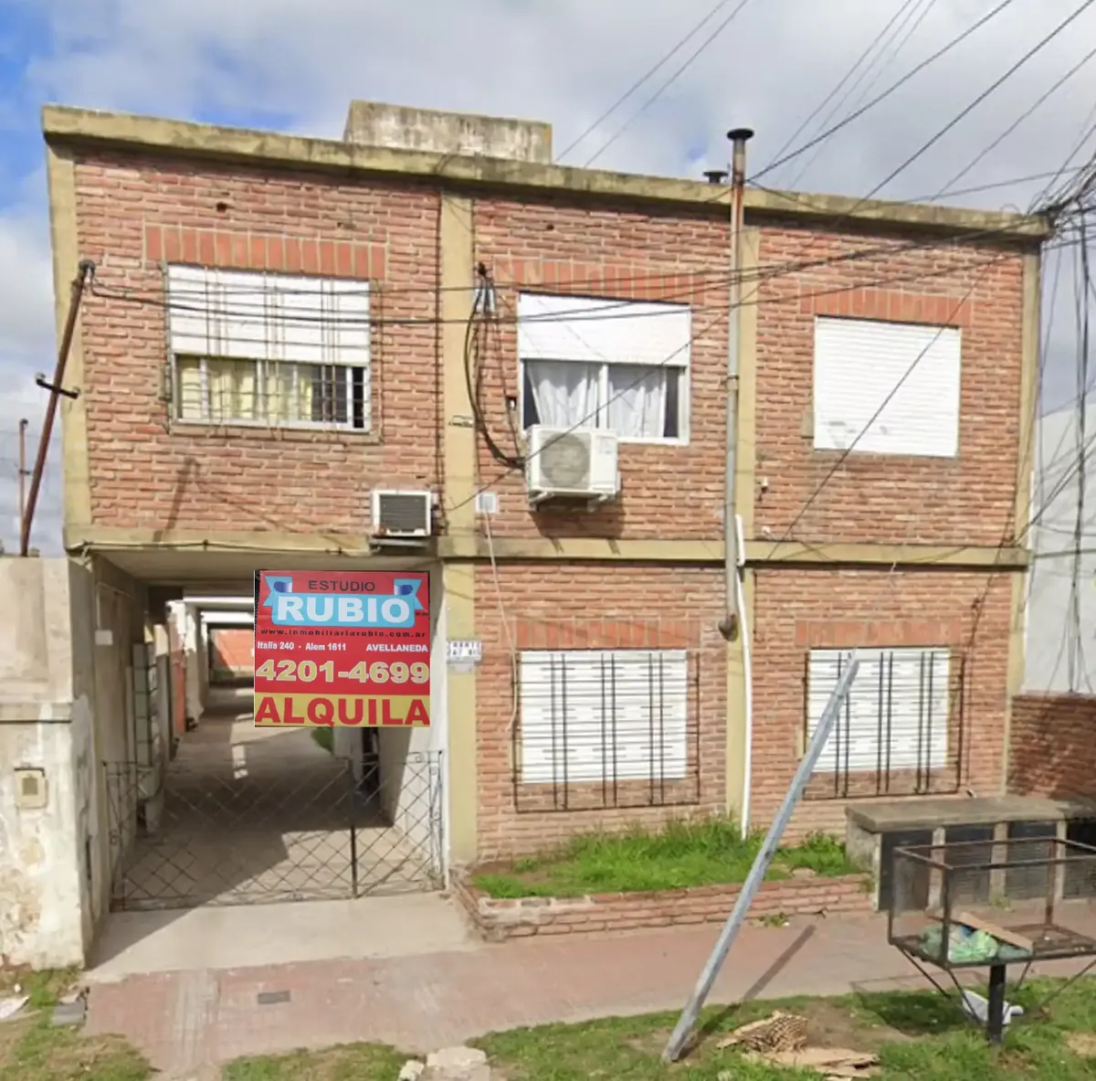 Apartamento de 2 ambientes com vaga de garagem em Avellaneda