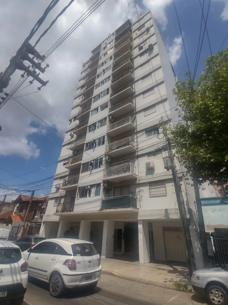 Two-room apartment in Ramos Mejía Centre