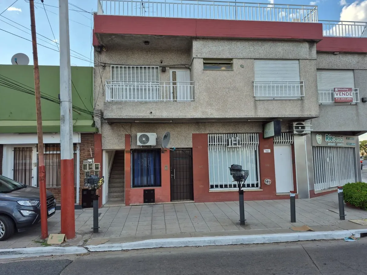 Квартира с 2 спальнями и собственной террасой в Quilmes