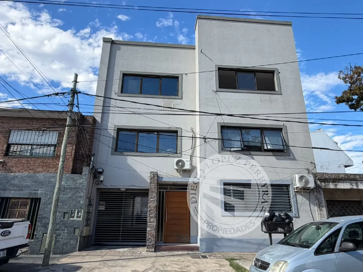 Monoambiente en alquiler en Vicente López con expensas y servicios incluidos